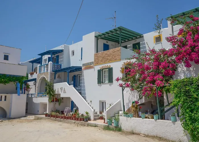 Polemis & Agia Anna (Naxos)