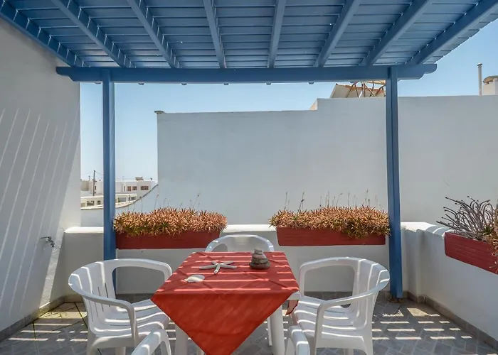 Polemis & شقة Agia Anna (Naxos)