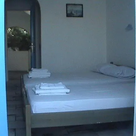 Polemis & Apartment *