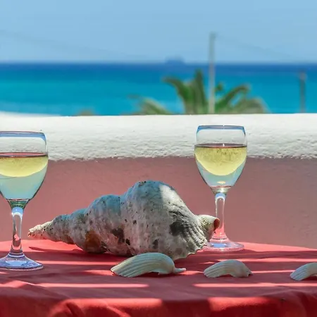 Polemis & Apartment *