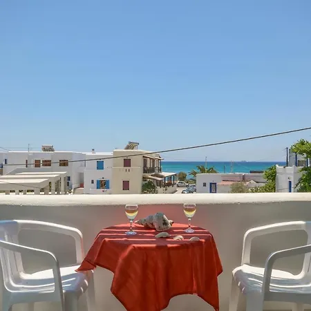 Polemis & Lägenhet Agia Anna (Naxos)