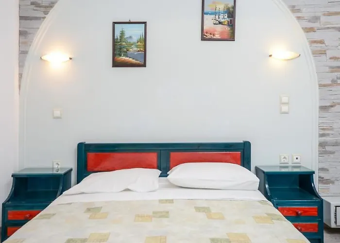 Polemis & Agia Anna (Naxos)